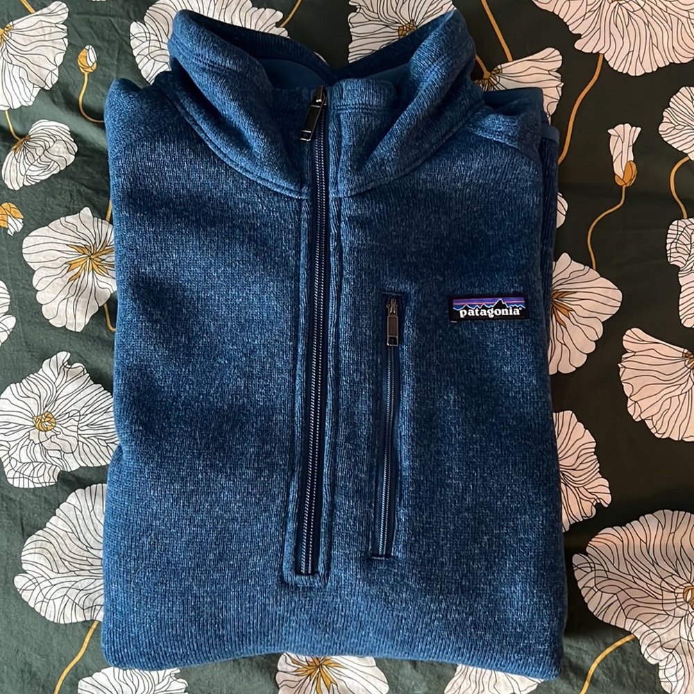 Men’s Patagonia 1/4 zip pullover sweater - size XL